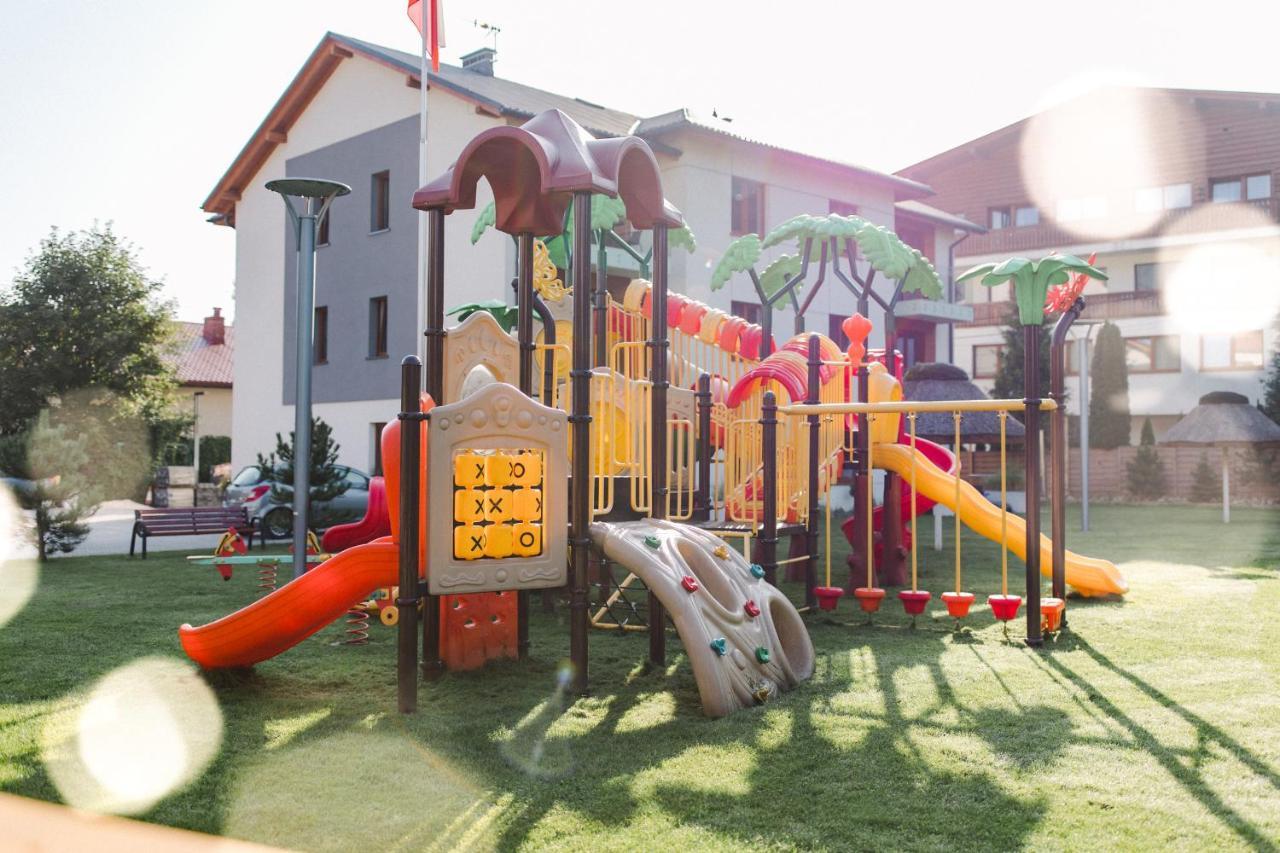 שצ'צ'ירק Villa Monica Apartamenty מראה חיצוני תמונה