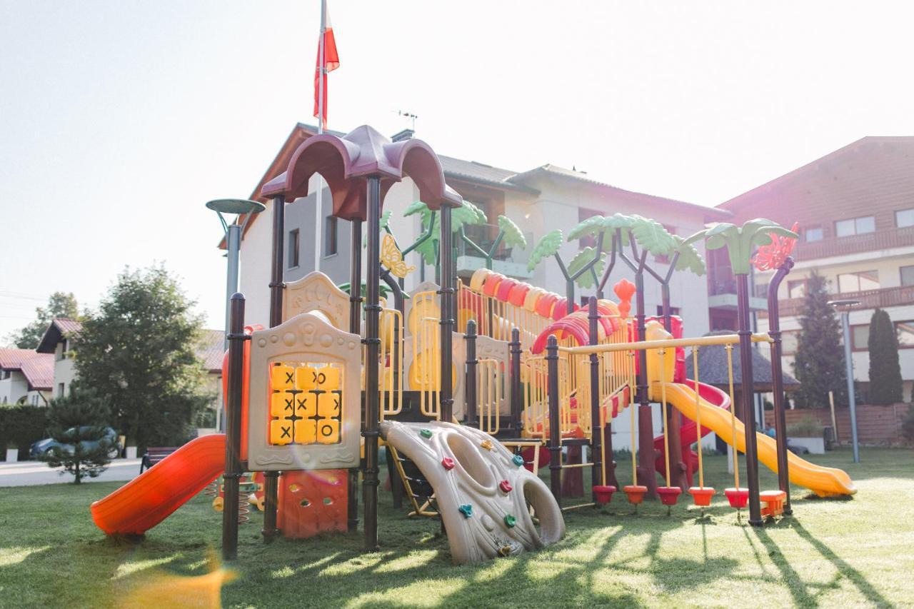שצ'צ'ירק Villa Monica Apartamenty מראה חיצוני תמונה