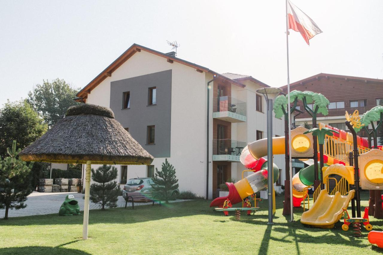 שצ'צ'ירק Villa Monica Apartamenty מראה חיצוני תמונה